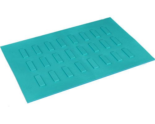Magnetic Mat for Surgical Sharps Management